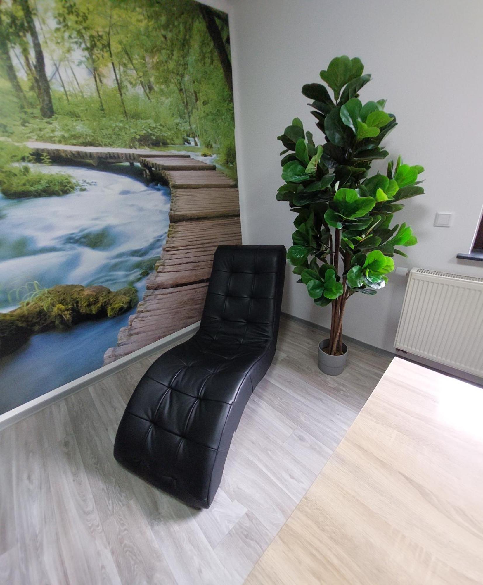 Ganze Ferienwohnung 5 Km Von Erfurt, Mit Kaffeevollautomat, Tv, Wlan, Boxspringbett, Schlafsofa Und Einkaufsmoeglichkeiten, Sehr Gute Anbindung Zur A71 Und A4, Kostenloser Oeff Parkplatz Fuer Pkw Und Transporter Elxleben Экстерьер фото